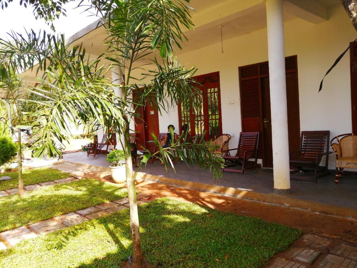 Sigiriya Green Garden Homestay Exteriör bild